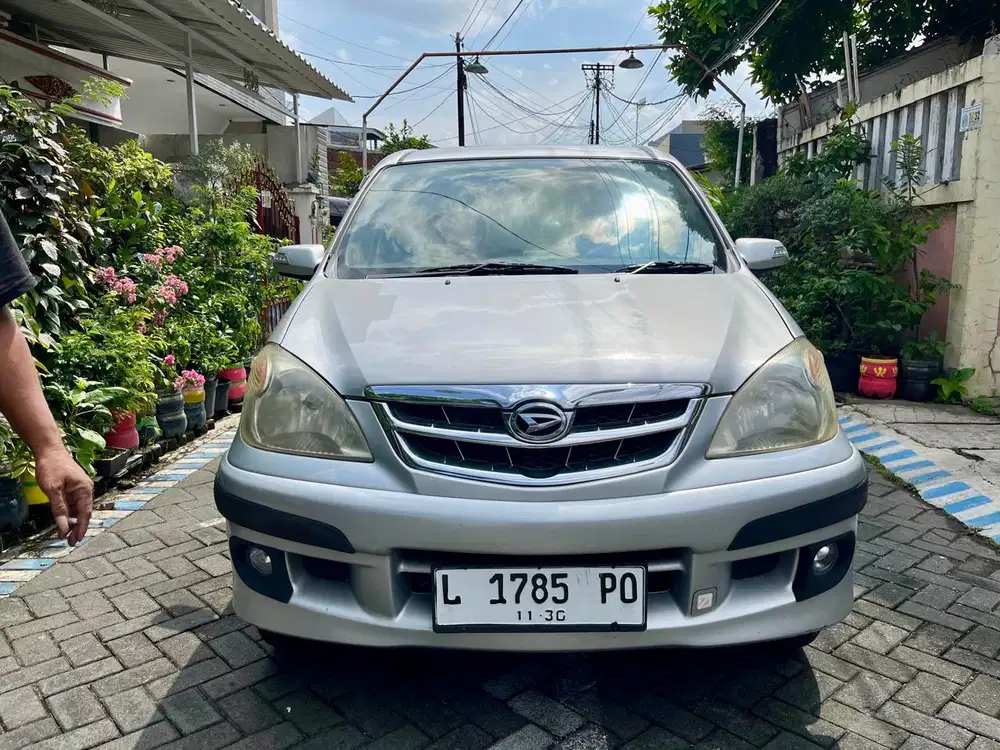 Daihatsu Xenia Li manual 2011 Bensin