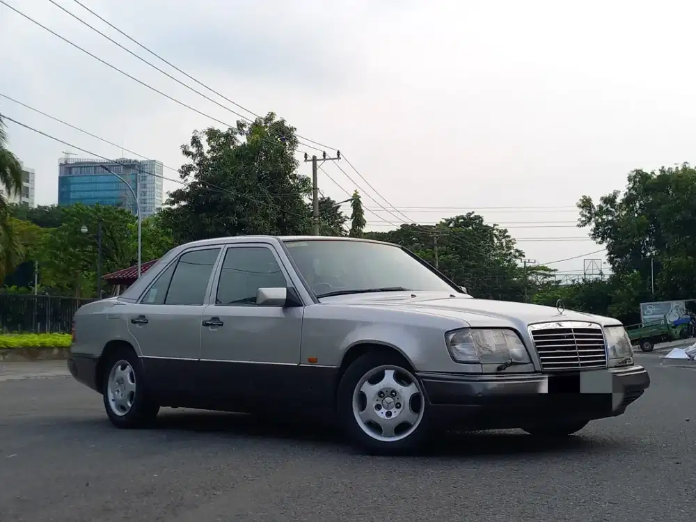 Mercedes-benz e220 manual 1995 antik siap pantau