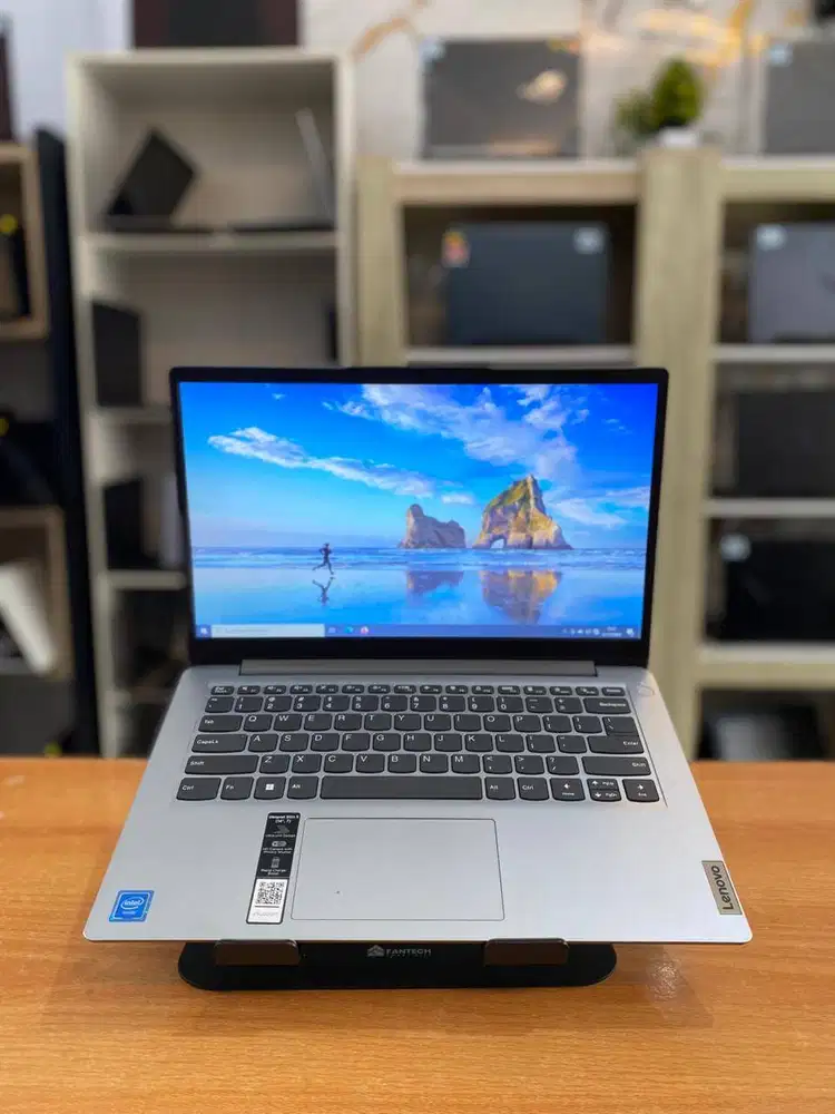 LENOVO IDEAPAD 1 14INC CELERON N4020 RAM 8GB SSD 256GB MULUS LIKE NEW