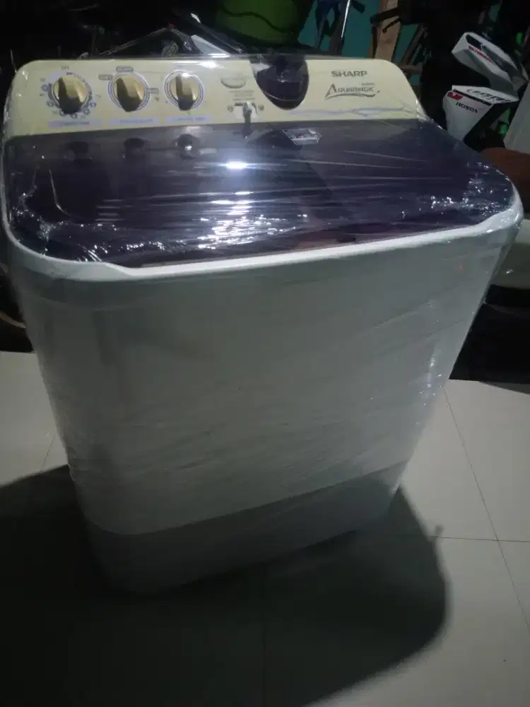 Mesin cuci Sharp 2 tabung kapasitas jumbo besar mulus