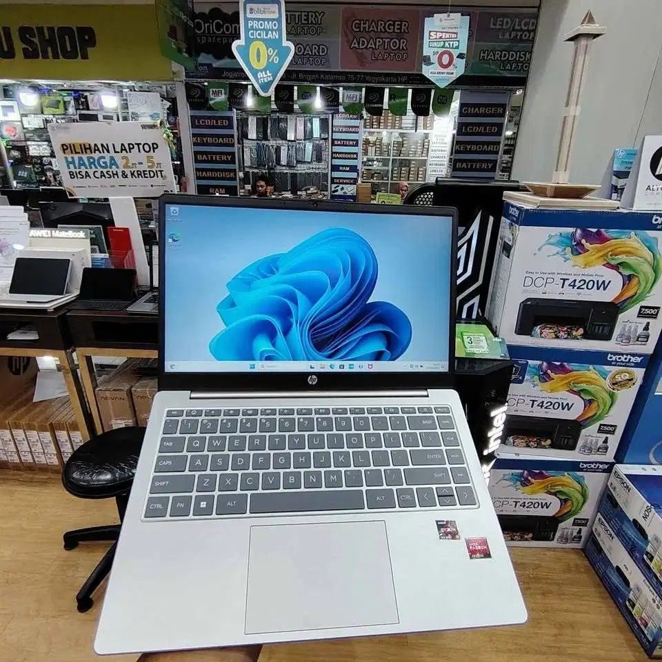 HP 14  EM0019AU Ryzen 5 7530U 8GB SSD 512GB 14′′ FHD W11+OHS 2021