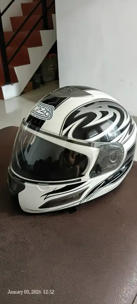 Helm Full Face NZi