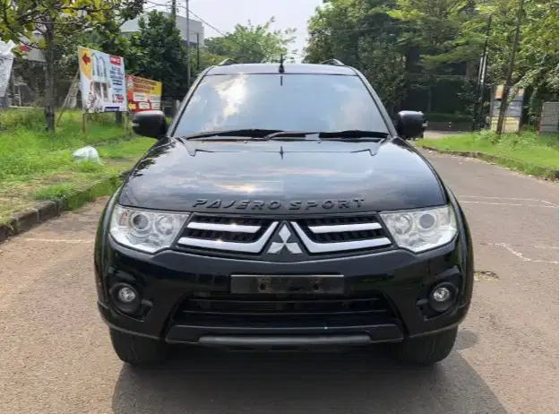 Mitsubishi Pajero 2.5 Exceed Diesel 2015