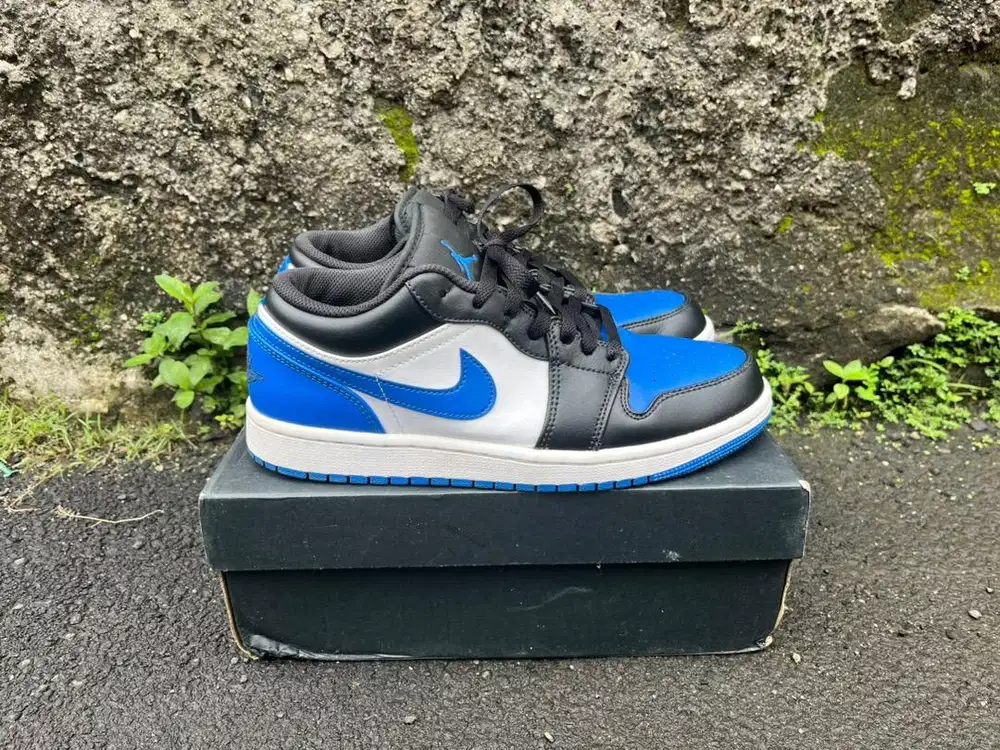 Sepatu Nike Air Jordan 1 Low Royal Toe