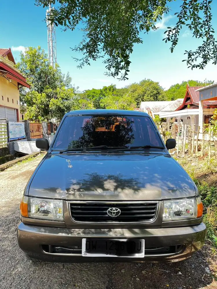 Toyota Kijang Kapsul