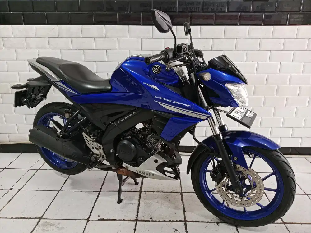 Dijual cepat vixion r 2018 surat lengkap