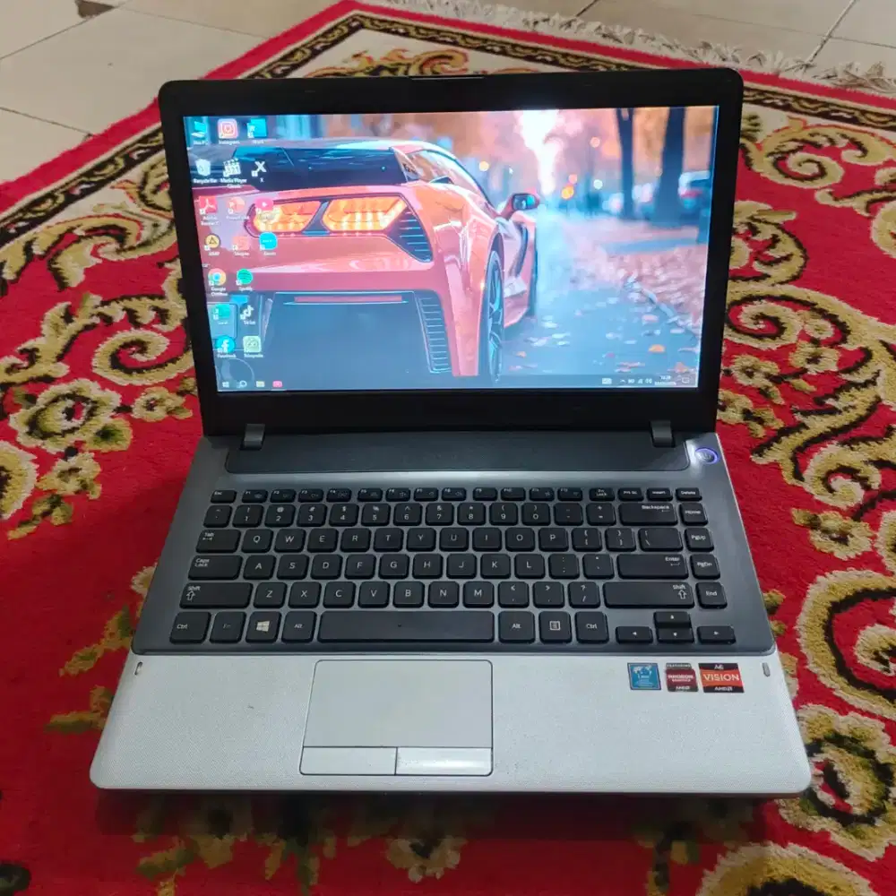 Samsung 355V4C 14inch AMD-A6 gen4 Ram4GB/hdd500GB bogor