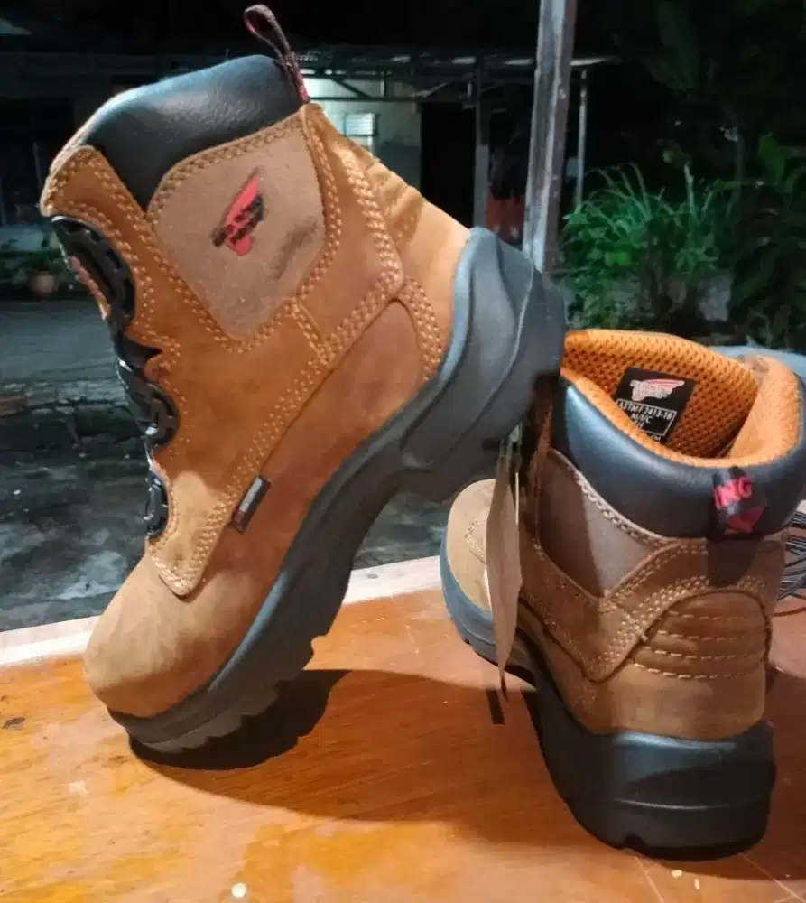 REDWINGS 4216 size 40