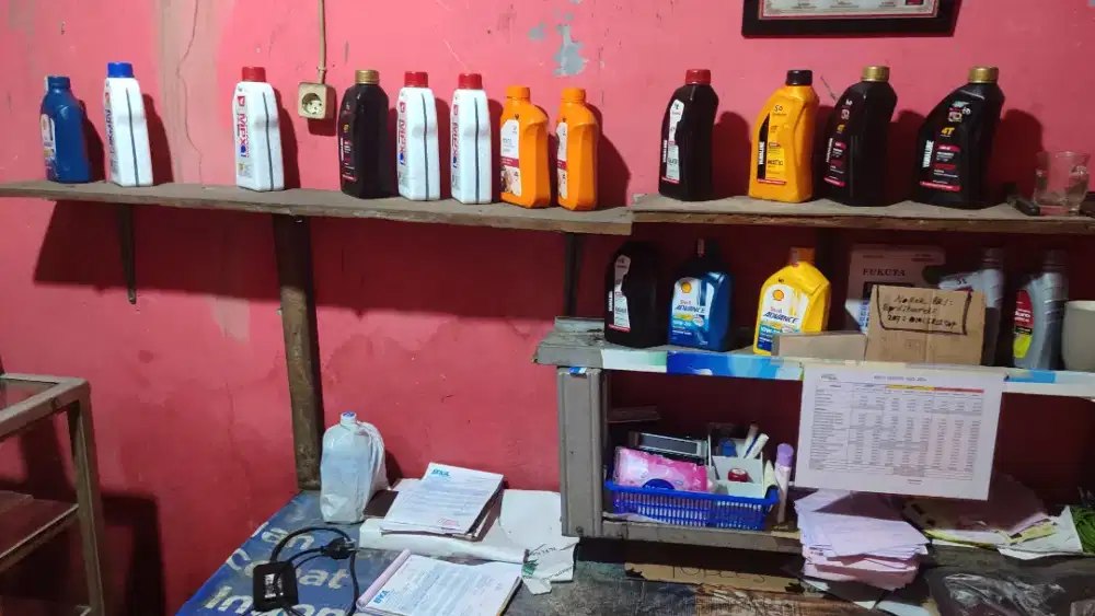 Cuci Gudang sparepart motor