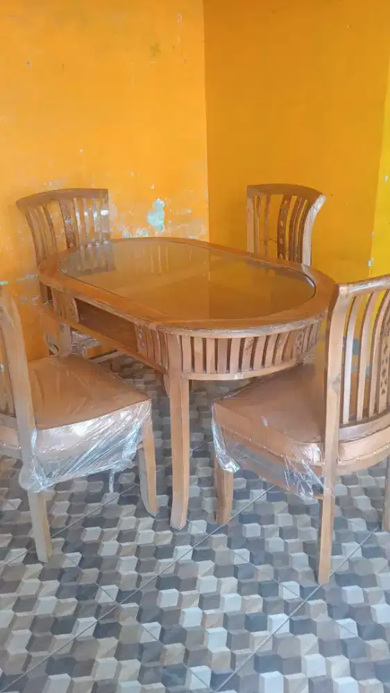 meja makan kayu jati