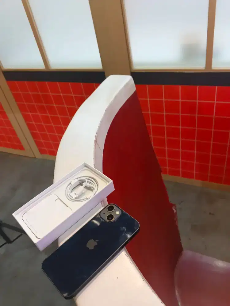 Iphone 13 128gb sudah baru bagus pula