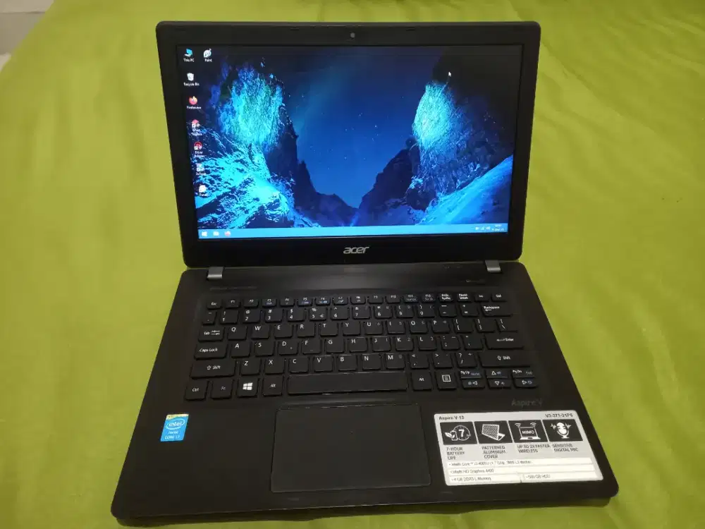 Laptop Acer V3 Core i3 normal siap pake