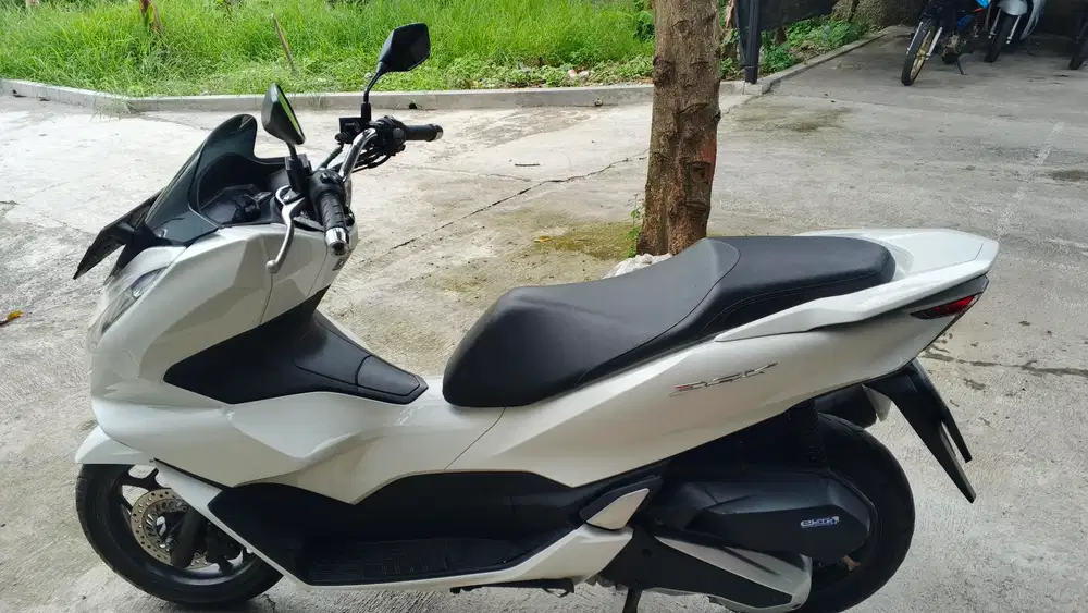 PCX 2022 kilometer 8rb murah