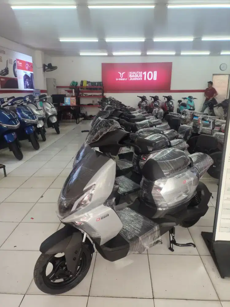 SEPEDA LISTRIK UWINFLY D66A