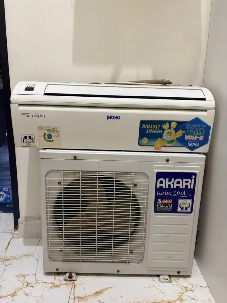 DIJUAL AC AKARI 1/2 PK BEKAS