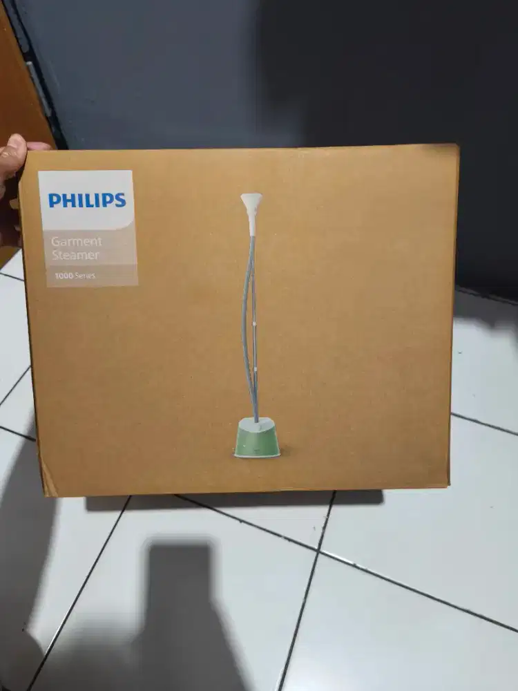 Garment Steamer / Setrika Uap