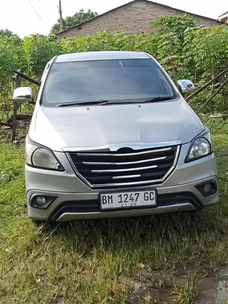 innova e plus 2014 akhir