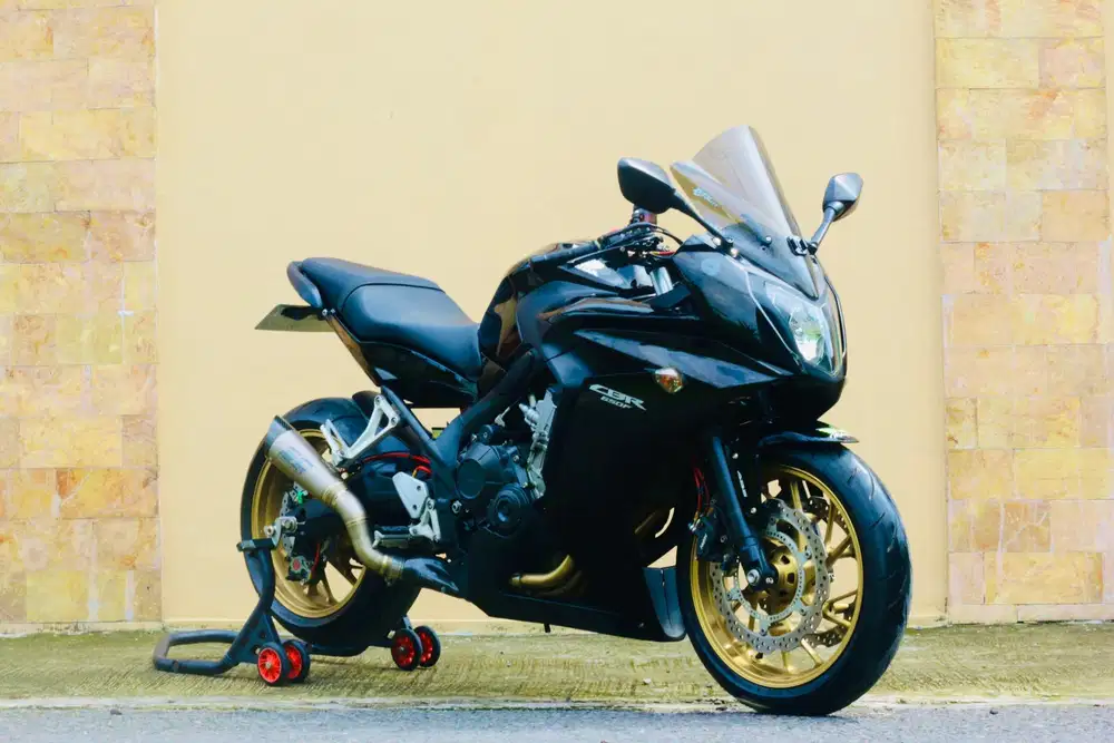 Honda CBR 650 ABS like new mulus mesin sehat siap pake turing