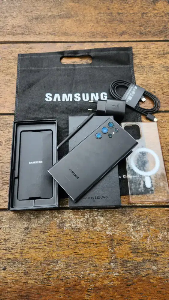 Samsung S22 ULTRA 5G 12/256 (SEIN)