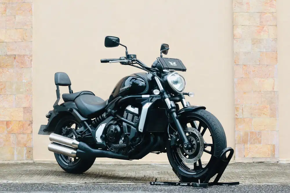 Kawasaki vulcan 650 ABS mulus cakep mesin sehat unit siap turing