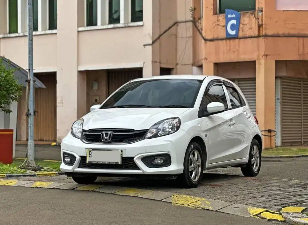 KM 35rb Honda Brio 1.2 E MT 2017 Putih Metalik Service Record Dp 8Jt