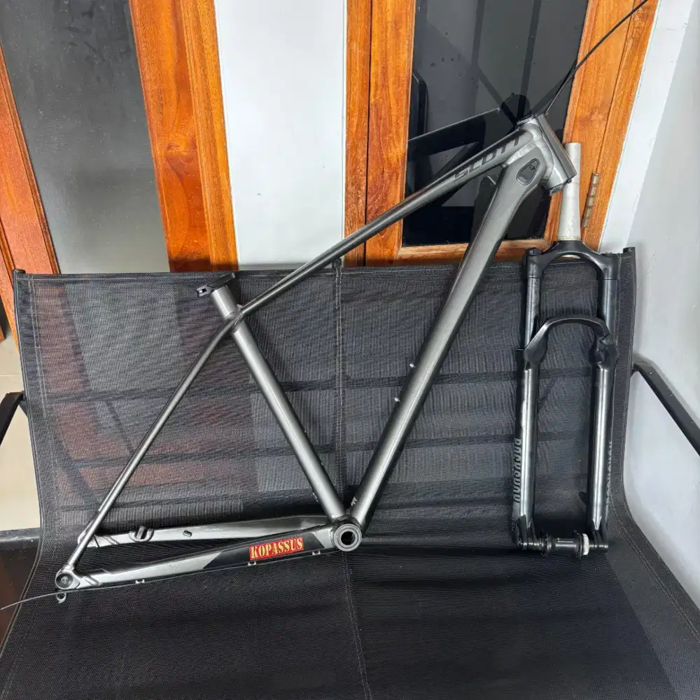 Frameset Scott Scale 965 + Fork Rockshox Recon 29