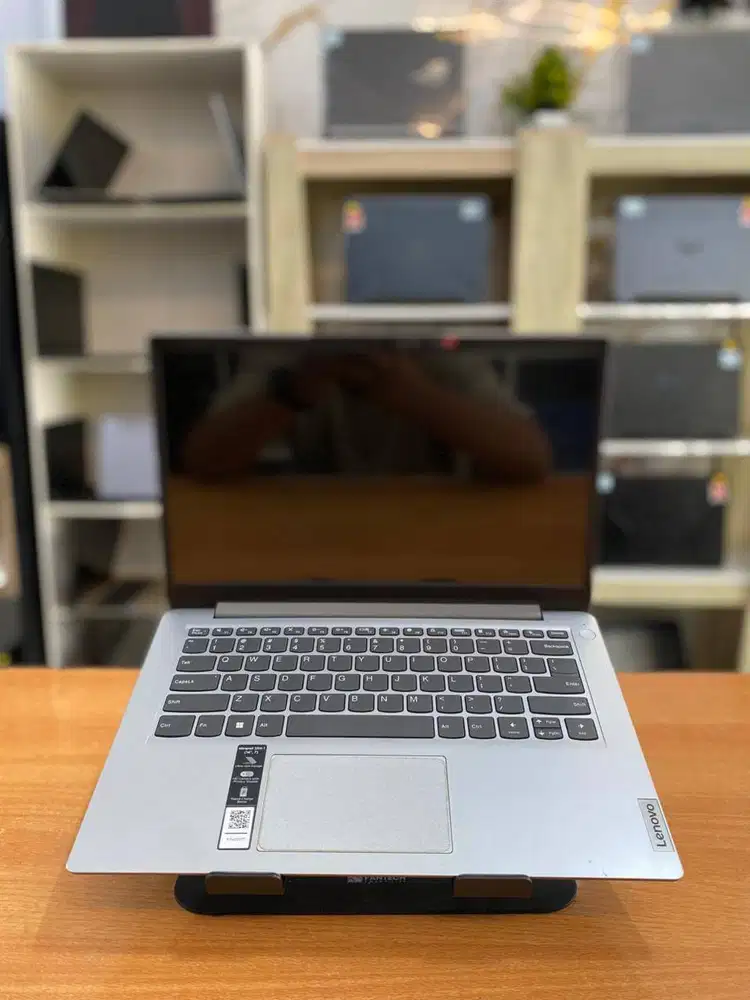 LENOVO IDEAPAD SLIM 1 AMD ATHLON 3020E RADEON RAM 4GB SSD 256GB MULUSS