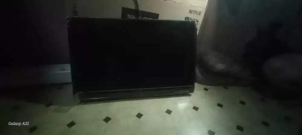 SHARP AQUOS LED 32 INCH