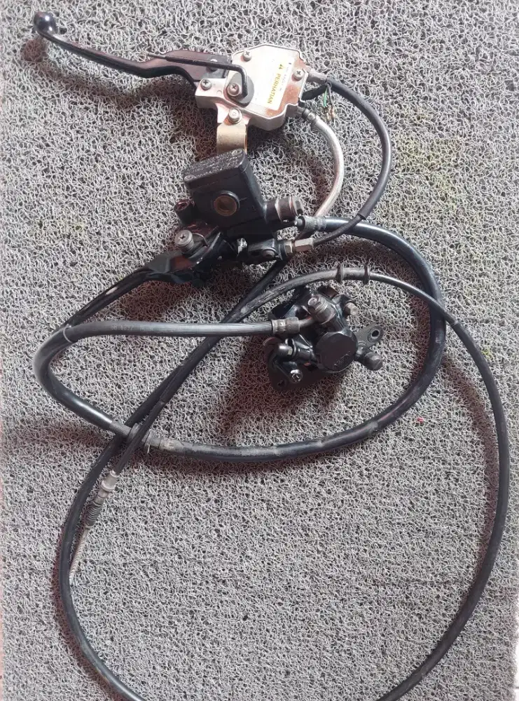 Master Rem Set Depan Honda Vario 150 Old