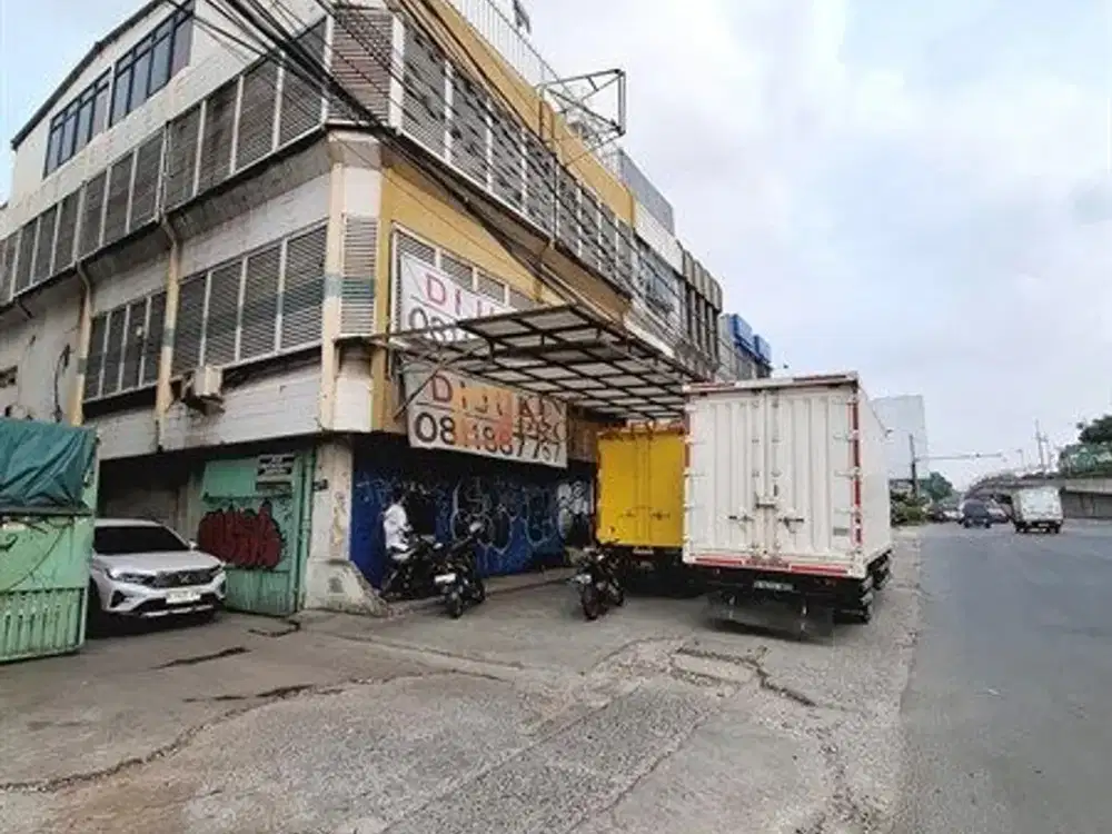 Super Rekomen Lokasi Strategis Pinggir Jalan Utama Jembatan Dua!Nego sampai deal Ruko Connecting  3,5 Lantai  Cocok utk Kantor bank  klinik dll