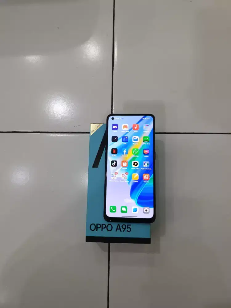 Oppo A95 8/128 mulus lengkap