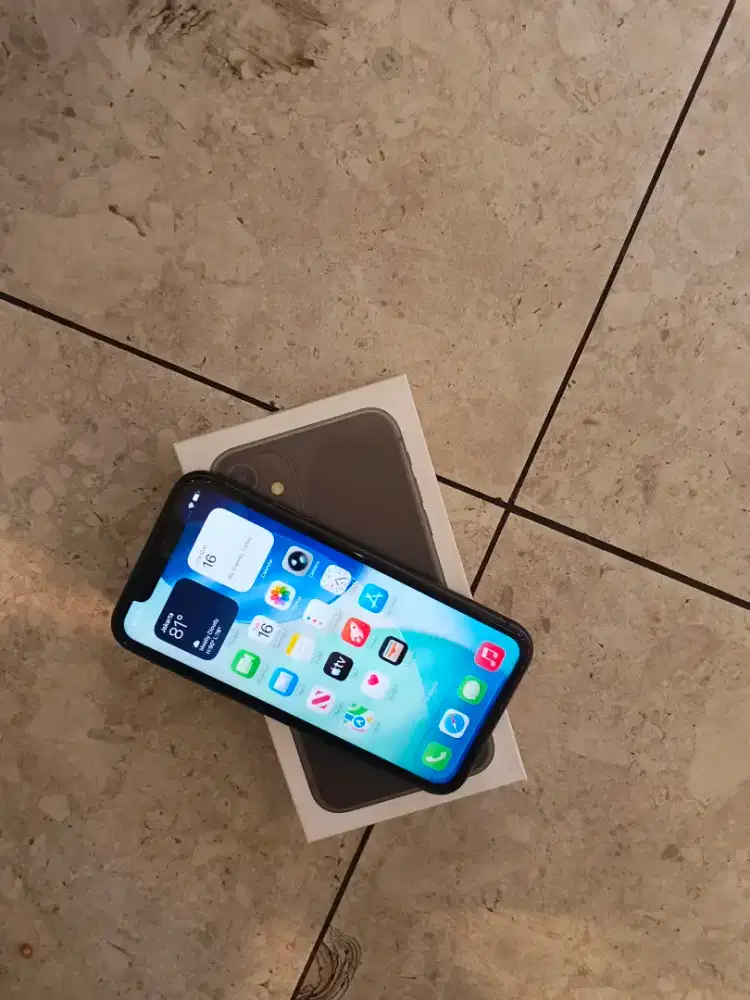 Iphone 11 256gb baru yg di cari
