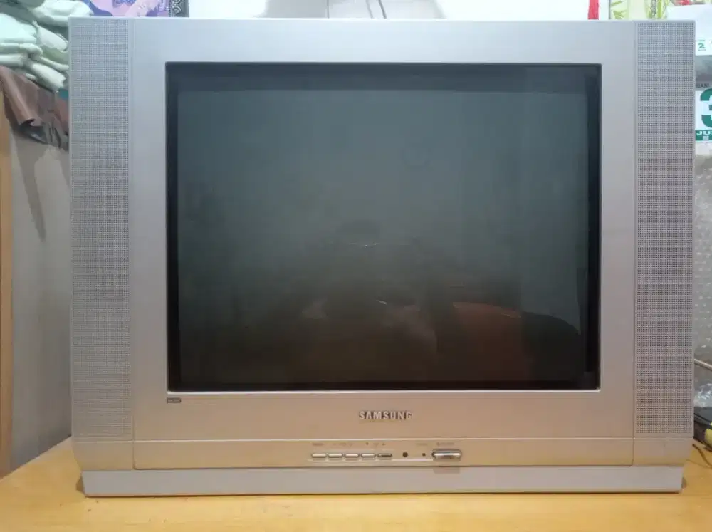 TV Samsung 21 inci Layar Datar