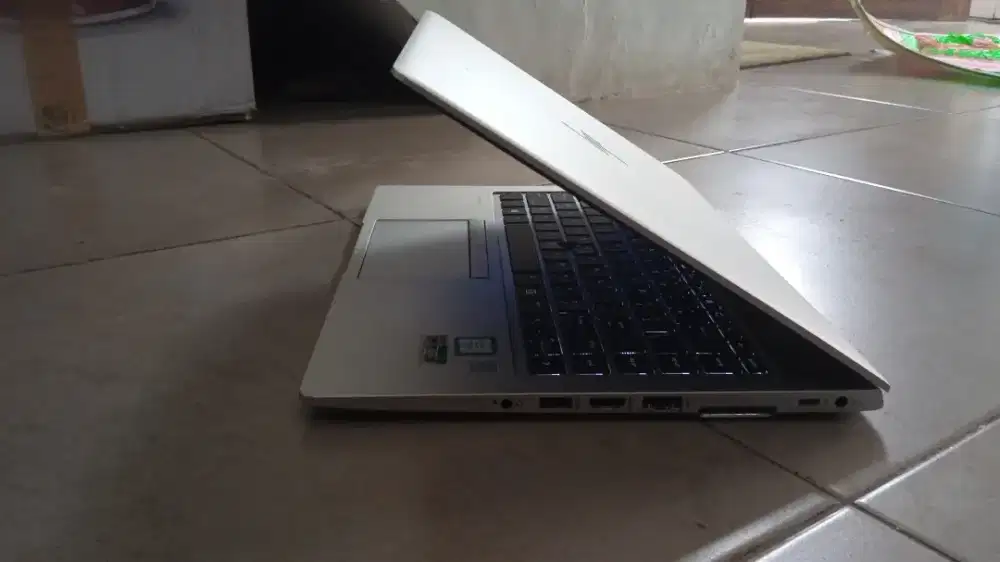 Elitbok i5 gen 8 ram 16gb