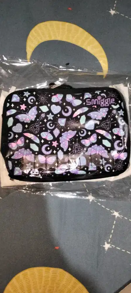NEW SMIGGLE LUNCH BOX ORI Guaranted