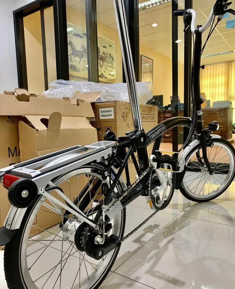 Sepeda lipat brompton bicycle h6rd lamp dynamo