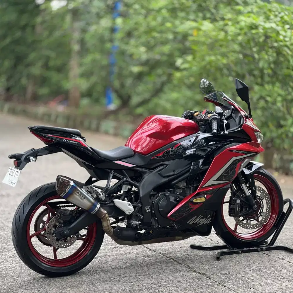 KM LOW! KAWASAKI ZX25R ABS TFT MERAH 2023 PAJAK PANJANG SIAP RIDING