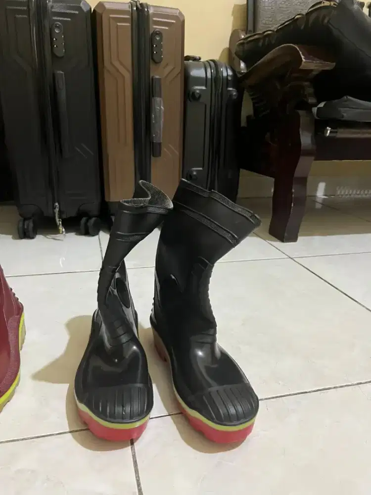 Sepatu Boat Baru