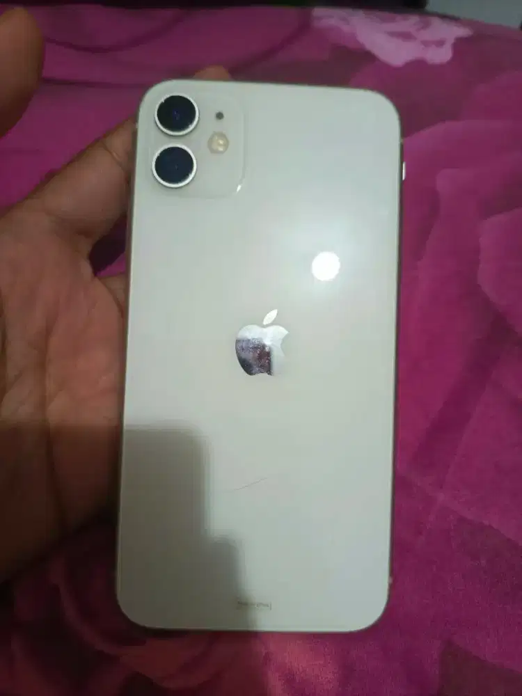 Iphone 11 64gb warna putih ibox
