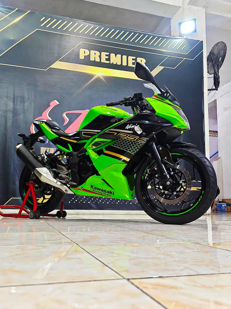 Ninja Fi250 1cilinder 2021 km.7rb KRT Limited.Anugerah motor rungkut