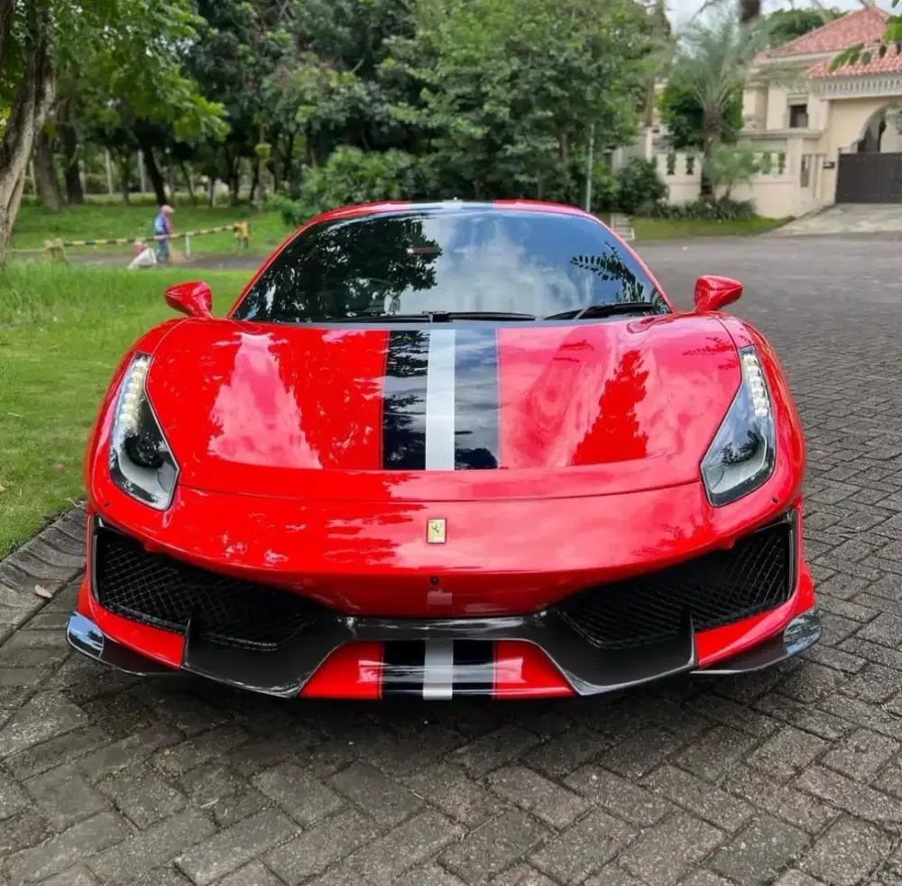 Ferrari 488 Pista Coupe 2021