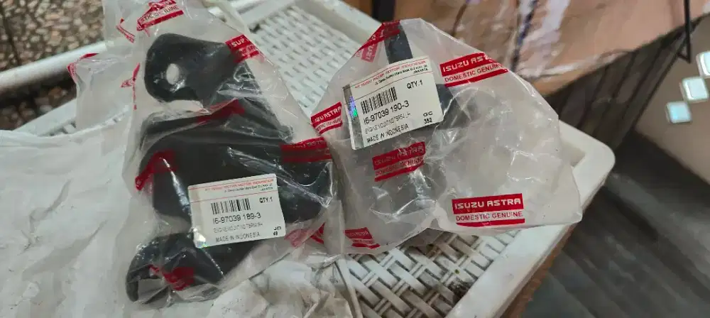 Engine mounting isuzu panther TBR 54 dudukan mesin