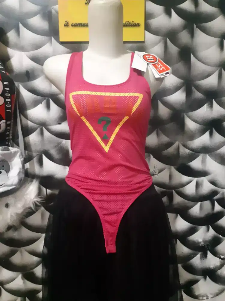 Guess vibras X J. Balvin mess bodysuit new with tag tjap karoeng