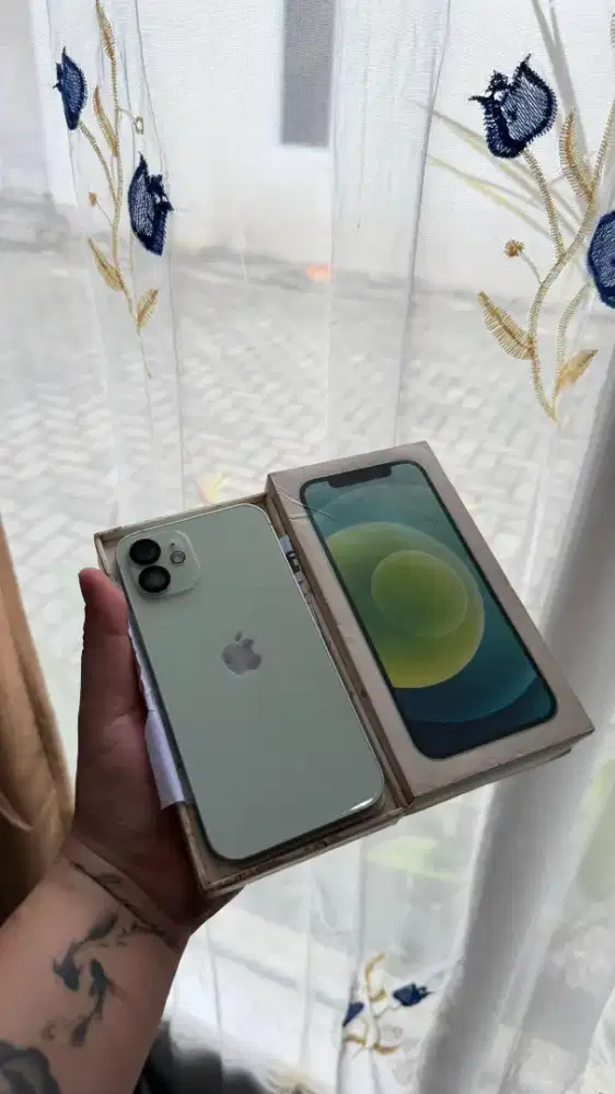 iPhone 12 64gb ex iBox