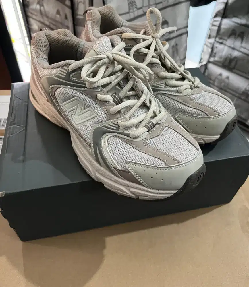 New Balance 530 Unisex. Pink