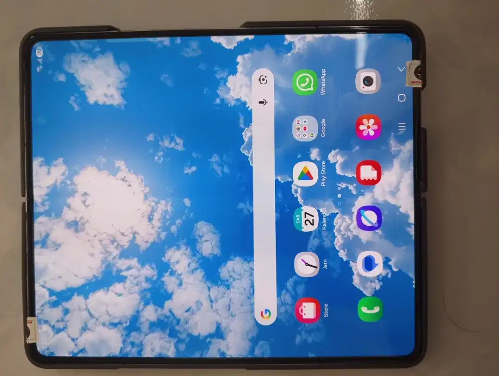 Samsung z fold 5. 512gb warna icy blue bening