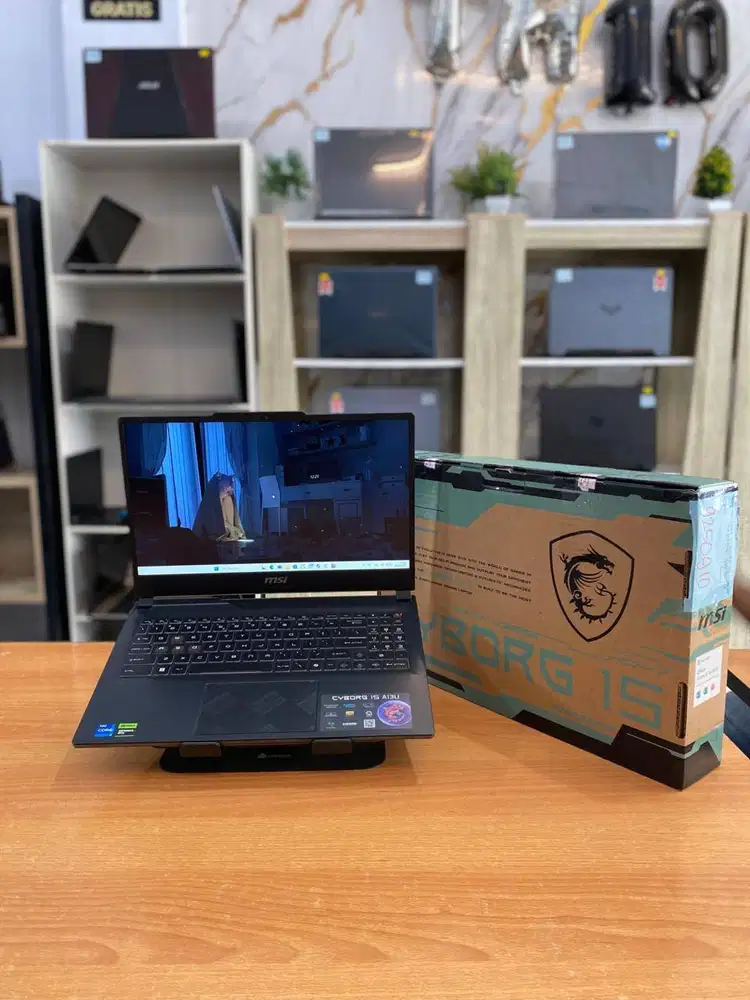GAMING MSI CYBORG 15 A13UDXK I7-13620H 16GB 512GB RTX 3050 6GB FULLSET