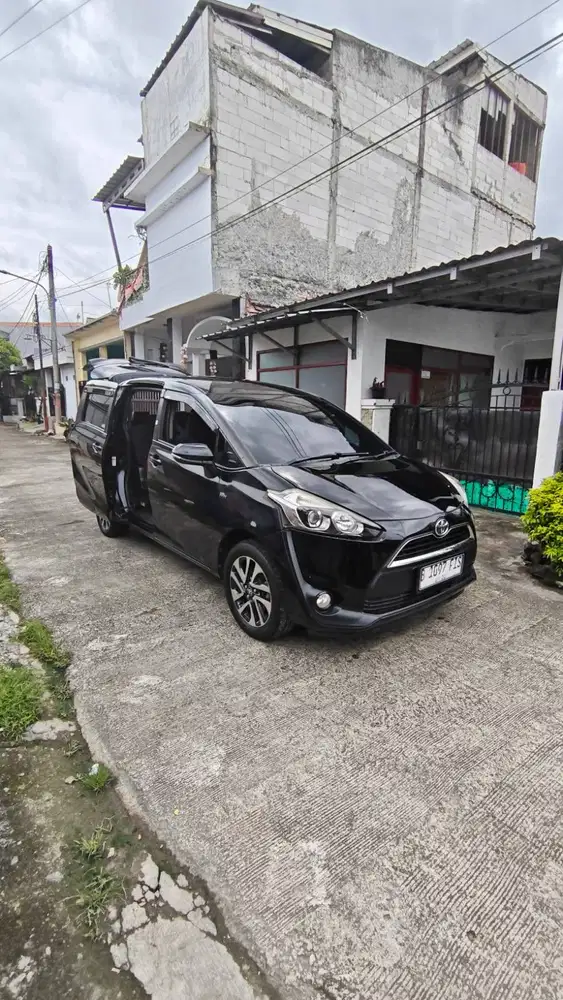 Pajak On Toyota Sienta G 1.5 MT 2018 Low Km