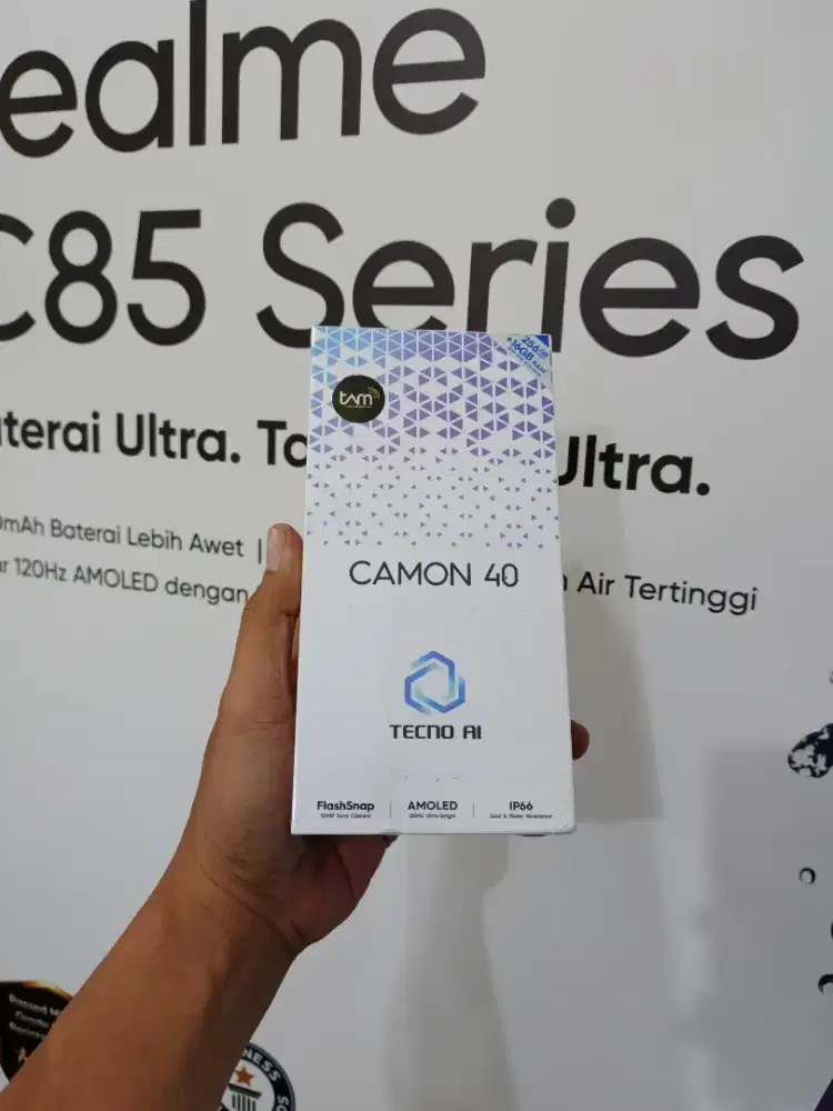 Berminat silahkan WA Tecno Camon 40 8+8/256 Garansi resmi 13bln