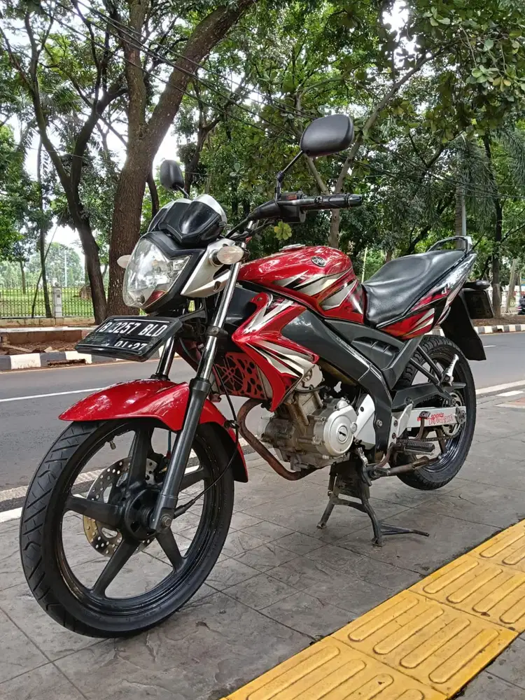 DIJUAL CASH YAMAHA VIXION OLD 150 THN 2012 PAJAK OFF 2X SIAP PAKAI